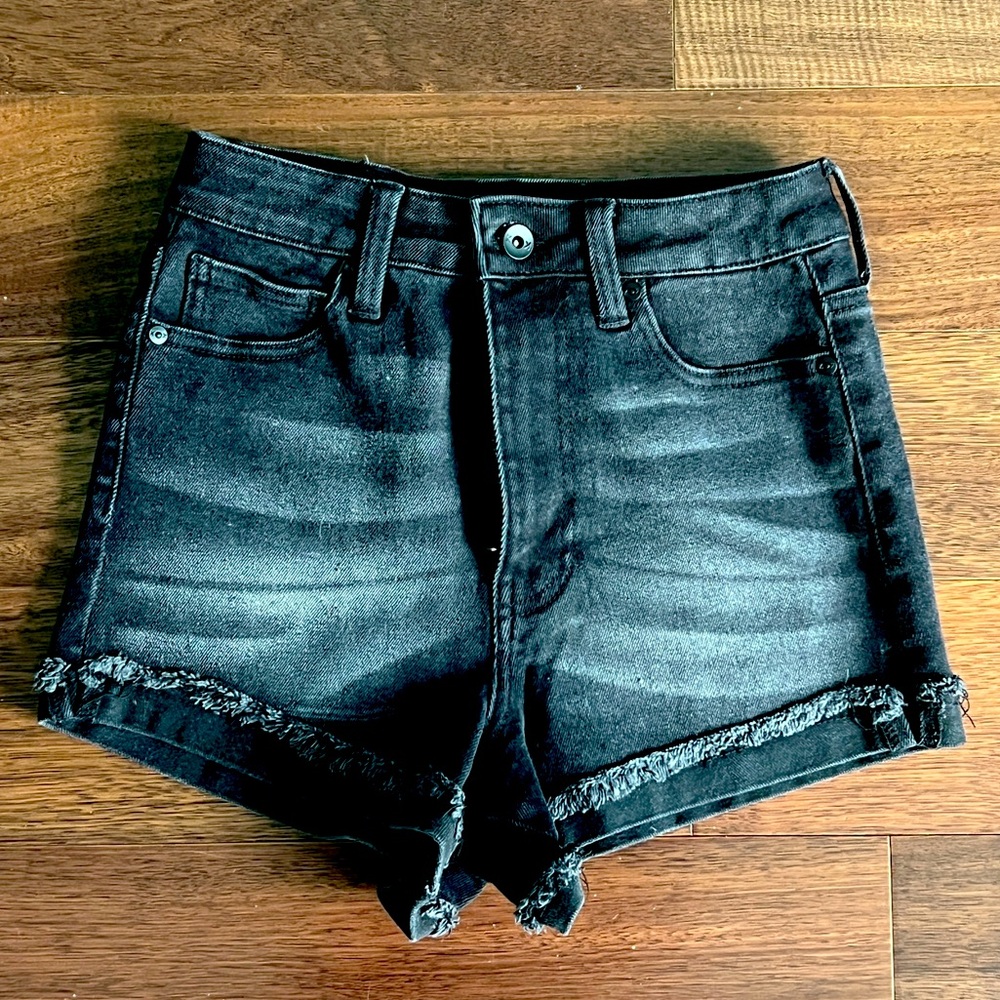 The Drifter Shorts • NWOT • Size 3/26/XS • 🖤 Kendal + Kylie